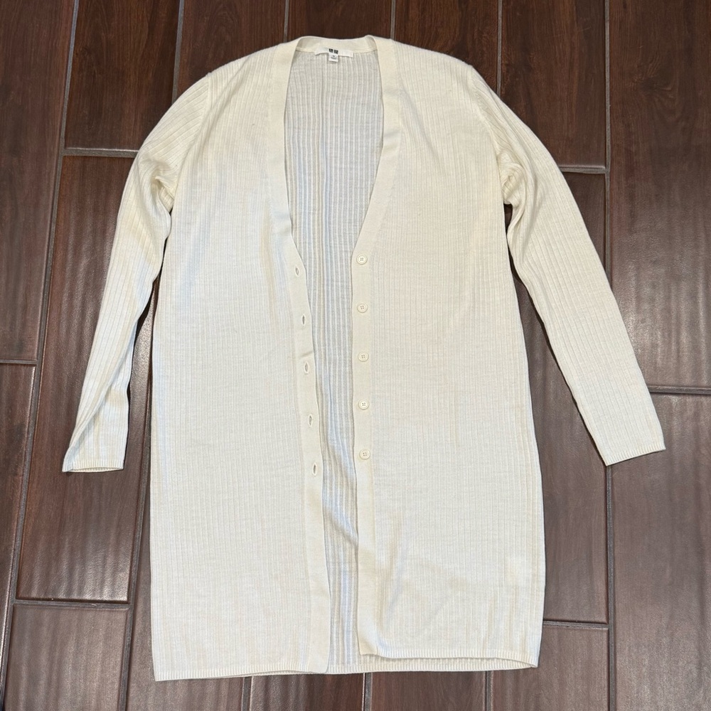 Uniqlo Women's Light Cream Cardigan